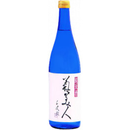 Sake Kikubijin Tokubetsu Junmai 720ml Sake Kikubijin Tokubetsu Junmai 720ml