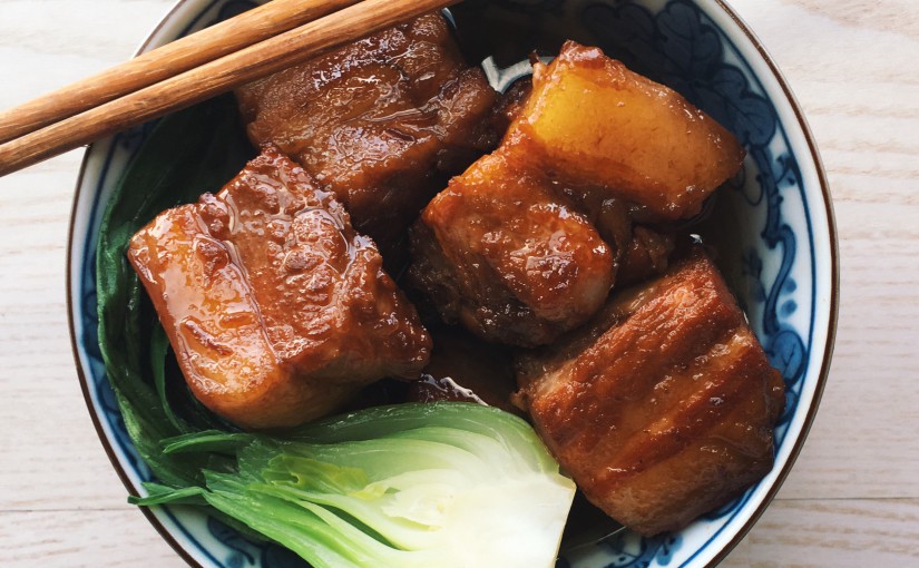 Panceta de cerdo hecha a fuego lento Buta no Kakuni